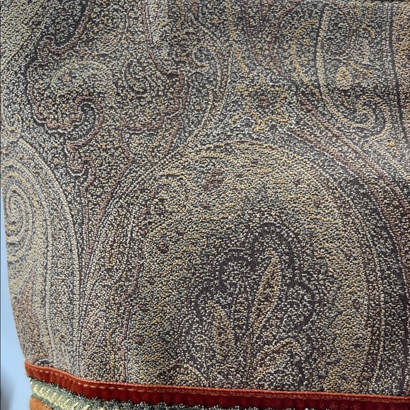 1.17.26 ** Rare Etro Milano 8”x9” Tote 👜 🔥 - Picture 2 of 16